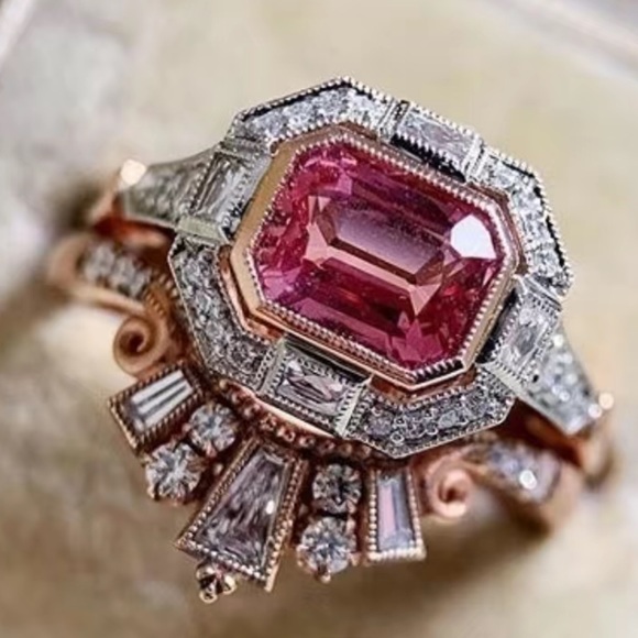 Gorgeous pink white faux diamond stack ring, art deco. Rose gold plate. Size 6 - Picture 2 of 3